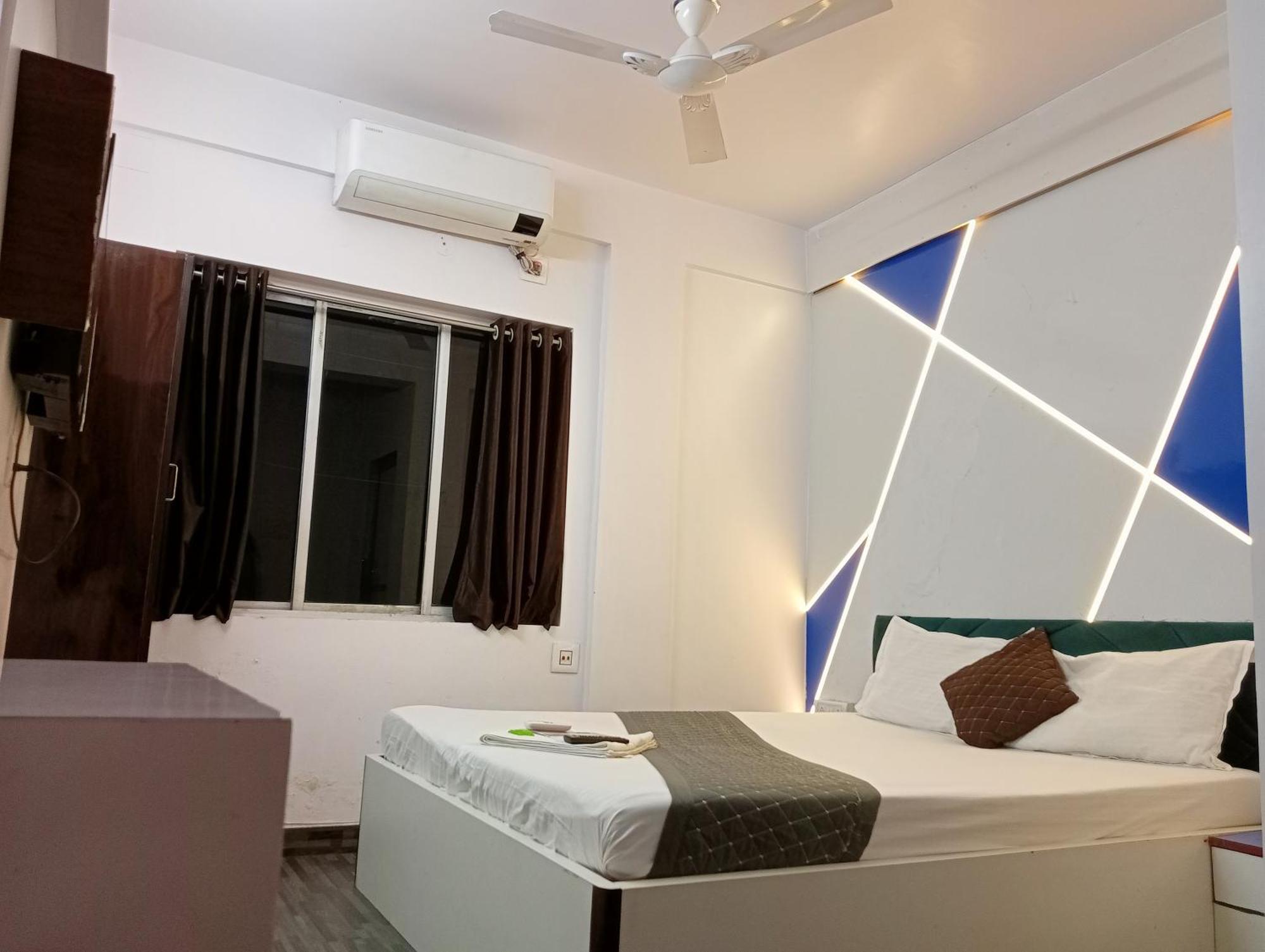 Hotel Green Leaf Kolkata Bagian luar foto